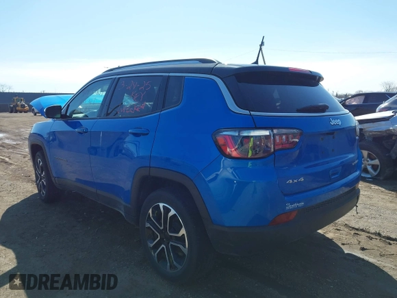 2022 Jeep Compass Limited with VIN 3C4NJDCB7NT185777, listed as a IAAI auction lot 41952891 with 28,820 mi miles and . Bid and sale history available at DreamBid. Image 3.