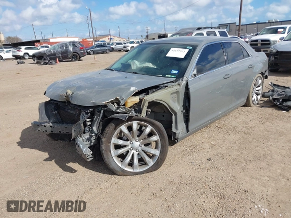 2019 Chrysler 300 Touring with VIN 2C3CCAAG0KH651296, listed as a IAAI auction lot 41177923 with 89,619 mi miles. Bid and sale history available at carsss.com. Image 18.