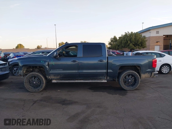 2018 Chevrolet Silverado 1500 LT with VIN 3GCPCRECXJG431472, listed as a IAAI auction lot 41825820 with 118,452 mi miles and . Bid and sale history available at DreamBid. Image 15.