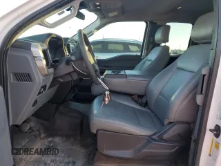 2021 Ford F-150 XL z VIN 1FTEX1CB6MKE39878, wystawiony jako Copart lot #88339045 z przebiegiem 59 423 mil mil oraz Szkoda całkowita • Salvage title. Historia ofert i sprzedaży dostępna na DreamBid. Obrazek 7.