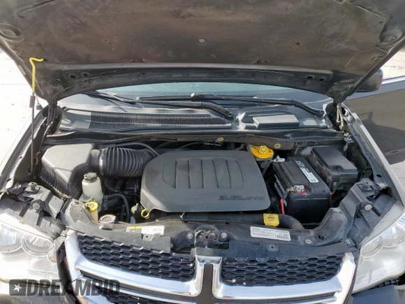 2019 Dodge Grand Caravan SXT with VIN 2C4RDGCG9KR662312, listed as a Copart auction lot 48182105 with 191,199 mi miles and Salvage Title. Bid and sale history available at DreamBid. Image 13.