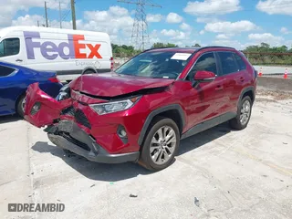 2021 Toyota RAV4 XLE Premium with VIN JTMC1RFV2MD080837, listed as a IAAI auction lot 42049997 with 25,823 mi miles. Bid and sale history available at carsss.com. Image 16.