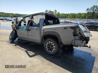 2022 Nissan Frontier SV z VIN 1N6ED1EJ5NN606807, wystawiony jako Copart lot #53356235 z przebiegiem Nie podano mil oraz Nie do naprawy • Non repairable. Historia ofert i sprzedaży dostępna na DreamBid. Obrazek 2.