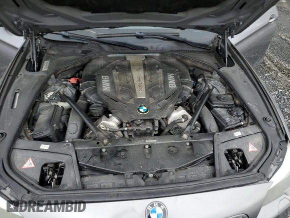 2013 BMW 5 Series 550i xDrive with VIN WBAFU9C52DDY70256, listed as a Copart auction lot 53100075 with 176,876 mi miles and Salvage Title. Bid and sale history available at carsss.com. Image 11.