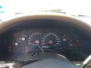 2005 Ford Explorer XLS с VIN 1FMZU62K75UA37796, выставлен на аукционе IAAI как лот 42826535 с пробегом 97 807 миль миль и . История ставок и продаж доступна на DreamBid. Изображение 7.