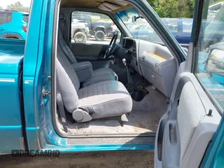 1993 Ford Ranger Splash with VIN 1FTCR10A3PUC06532, listed as a IAAI auction lot 42427632 with 75,871 mi miles and . Bid and sale history available at DreamBid. Image 5.