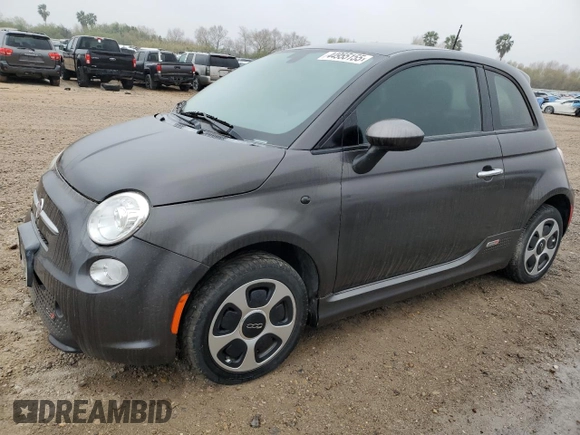 2016 FIAT 500e z VIN 3C3CFFGEXGT184011, wystawiony jako Copart lot #44955155 z przebiegiem 48 196 mil mil oraz Czysty tytuł • Clean title. Historia ofert i sprzedaży dostępna na DreamBid. Obrazek 1.