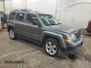 2011 Jeep Patriot Latitude with VIN 1J4NF1GB4BD263678, listed as a Copart auction lot 54442505 with 105,388 mi miles and Clean Title. Bid and sale history available at DreamBid. Image 4.