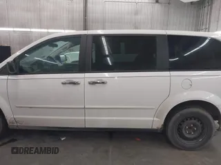 2008 Chrysler Town & Country LX with VIN 2A8HR44H78R671031, listed as a IAAI auction lot 41884932 with 300,502 mi miles. Bid and sale history available at carsss.com. Image 15.