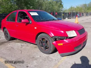 2000 Volkswagen Jetta GLS z VIN 3VWSA29M6YM120799, wystawiony jako IAAI lot #42083846 z przebiegiem 276 970 mil mil oraz . Historia ofert i sprzedaży dostępna na DreamBid. Obrazek 1.