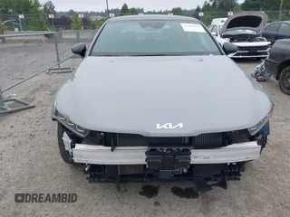 2022 Kia K5 GT-Line z VIN 5XXG64J2XNG133729, wystawiony jako IAAI lot #42440669 z przebiegiem 36 376 mil mil oraz . Historia ofert i sprzedaży dostępna na DreamBid. Obrazek 13.