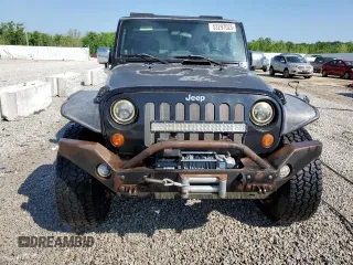 2008 Jeep Wrangler Unlimited X z VIN 1J4GA39128L518897, wystawiony jako Copart lot #52297525 z przebiegiem 163 676 mil mil oraz Nie do naprawy • Non repairable. Historia ofert i sprzedaży dostępna na DreamBid. Obrazek 5.
