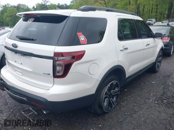 2014 Ford Explorer Sport z VIN 1FM5K8GT1EGC33121, wystawiony jako IAAI lot #41971805 z przebiegiem 148 234 mil mil oraz . Historia ofert i sprzedaży dostępna na DreamBid. Obrazek 4.