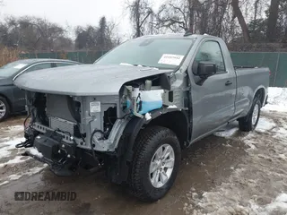 2025 Chevrolet Silverado 1500 with VIN 3GCNKAEK9SG135962, listed as a IAAI auction lot 41557952 with 901 mi miles and . Bid and sale history available at DreamBid. Image 2.