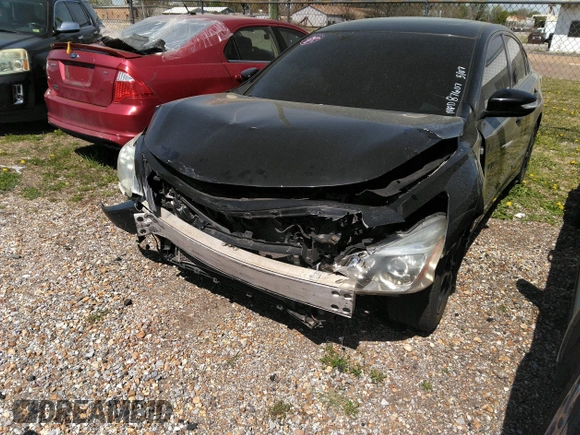 2014 Nissan Altima S with VIN 1N4AL3AP6EC176247, listed as a IAAI auction lot 41910810 with Not Provided miles and . Bid and sale history available at DreamBid. Image 6.