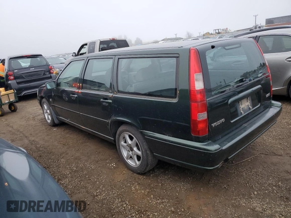 2000 Volvo V70 with VIN YV1LW61J7Y2686571, listed as a Copart auction lot 87215874 with 163,439 mi miles and Clean Title. Bid and sale history available at carsss.com. Image 2.