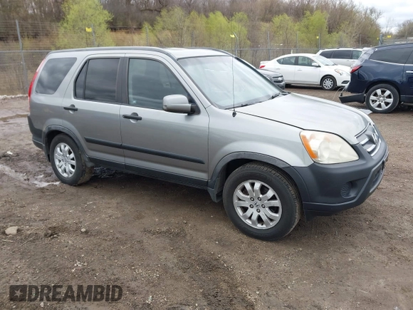 2005 Honda CR-V EX with VIN JHLRD78855C060637, listed as a IAAI auction lot 42079014 with 170,060 mi miles. Bid and sale history available at carsss.com. Image 1.