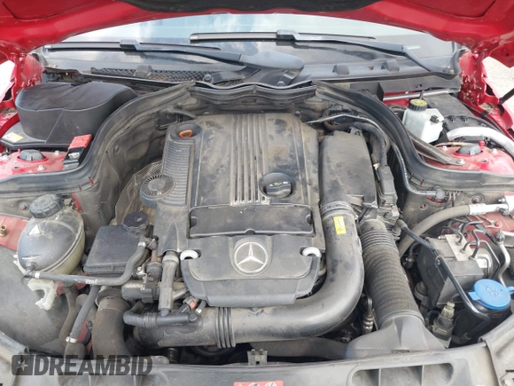 2014 Mercedes-Benz C 250 Sport z VIN WDDGF4HB8EA953301, wystawiony jako IAAI lot #42759812 z przebiegiem 147 545 mil mil oraz . Historia ofert i sprzedaży dostępna na DreamBid. Obrazek 10.