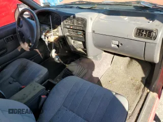 1994 Nissan Frontier XE z VIN 1N6SD16S6RC376979, wystawiony jako Copart lot #45375355 z przebiegiem 271 128 mil mil oraz Szkoda całkowita • Salvage title. Historia ofert i sprzedaży dostępna na DreamBid. Obrazek 8.