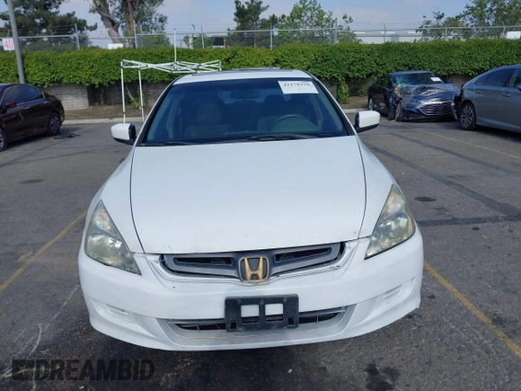 2005 Honda Accord EX with VIN 1HGCM56725A027934, listed as a IAAI auction lot 42178150 with 362,330 mi miles and . Bid and sale history available at DreamBid. Image 12.