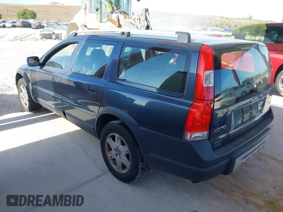 2005 Volvo XC70 with VIN YV1SZ592951189730, listed as a IAAI auction lot 42077516 with 183,903 mi miles and . Bid and sale history available at DreamBid. Image 3.