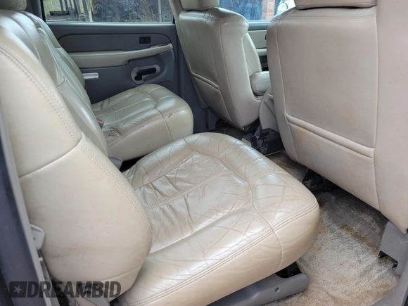 2001 Chevrolet Suburban LS z VIN 3GNEC16T51G199135, wystawiony jako IAAI lot #41748202 z przebiegiem 247 648 mil mil oraz . Historia ofert i sprzedaży dostępna na DreamBid. Obrazek 6.