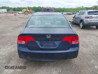 2008 Honda Civic LX z VIN 1HGFA16528L023887, wystawiony jako IAAI lot #42258235 z przebiegiem 262 586 mil mil oraz . Historia ofert i sprzedaży dostępna na DreamBid. Obrazek 16.