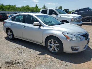 2014 Nissan Altima SV with VIN 1N4AL3AP7EN249534, listed as a Copart auction lot 54347665 with 225,857 mi miles and Clean Title. Bid and sale history available at DreamBid. Image 4.