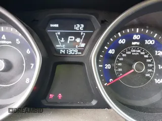 2015 Hyundai Elantra SE z VIN 5NPDH4AE1FH584383, wystawiony jako IAAI lot #42139657 z przebiegiem 141 309 mil mil oraz . Historia ofert i sprzedaży dostępna na DreamBid. Obrazek 7.