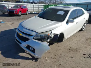 2014 Chevrolet Malibu LTZ with VIN 1G11J5SX7EF204252, listed as a IAAI auction lot 41439734 with 193,123 mi miles. Bid and sale history available at carsss.com. Image 17.