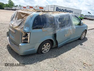 2008 Chrysler Town & Country Touring with VIN 2A8HR54P48R139622, listed as a IAAI auction lot 40619500 with Not Provided miles and . Bid and sale history available at carsss.com. Image 4.