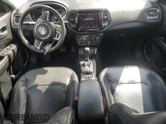 2018 Jeep Compass Limited z VIN 3C4NJCCB0JT367938, wystawiony jako Copart lot #54903035 z przebiegiem 50 310 mil mil oraz Szkoda całkowita • Salvage title. Historia ofert i sprzedaży dostępna na DreamBid. Obrazek 8.