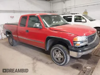 1999 GMC New Sierra 1500 SLE with VIN 1GTEK19T9XE502246, listed as a IAAI auction lot 42035971 with 351,757 mi miles. Bid and sale history available at carsss.com. Image 1.