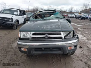 2000 Toyota 4Runner SR5 with VIN JT3HN86R1Y0294937, listed as a IAAI auction lot 41832514 with 196,806 mi miles. Bid and sale history available at carsss.com. Image 13.