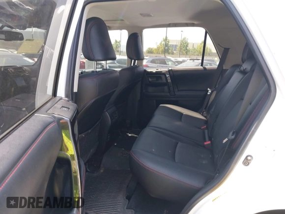 2019 Toyota 4Runner SR5 with VIN JTEBU5JR1K5725714, listed as a IAAI auction lot 42565292 with 43,826 mi miles and . Bid and sale history available at DreamBid. Image 8.
