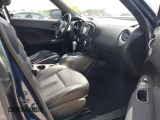 2013 Nissan Juke SL z VIN JN8AF5MVXDT216307, wystawiony jako IAAI lot #42206736 z przebiegiem 73 238 mil mil oraz . Historia ofert i sprzedaży dostępna na DreamBid. Obrazek 5.