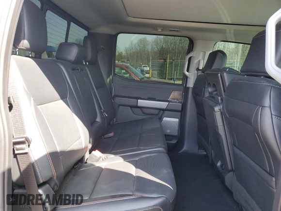 2024 Ford Super Duty F-250 SRW XL with VIN 1FT7W2BN8RED51112, listed as a Copart auction lot 48880945 with 5,200 mi miles and Salvage Title. Bid and sale history available at carsss.com. Image 10.