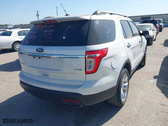 2014 Ford Explorer Limited with VIN 1FM5K8F88EGA74451, listed as a IAAI auction lot 41979233 with 146,436 mi miles. Bid and sale history available at carsss.com. Image 4.