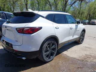 2021 Chevrolet Blazer RS z VIN 3GNKBKRS1MS584224, wystawiony jako IAAI lot #42022148 z przebiegiem 41 295 mil mil oraz . Historia ofert i sprzedaży dostępna na DreamBid. Obrazek 4.