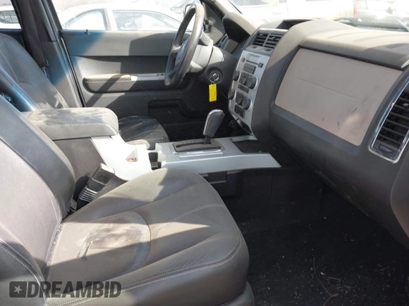 2008 Mercury Mariner with VIN 4M2CU81188KJ08352, listed as a IAAI auction lot 41790253 with 133,189 mi miles and . Bid and sale history available at DreamBid. Image 5.