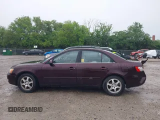 2006 Hyundai Sonata GLS z VIN KMHEU46CX6A075483, wystawiony jako IAAI lot #42376793 z przebiegiem 104 751 mil mil oraz . Historia ofert i sprzedaży dostępna na DreamBid. Obrazek 14.