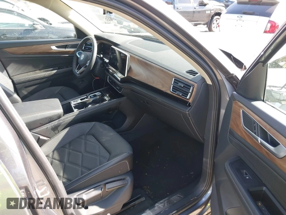 2024 Volkswagen Atlas SE с VIN 1V2HR2CA1RC547264, выставлен на аукционе IAAI как лот 41948193 с пробегом 24 683 миль миль и . История ставок и продаж доступна на DreamBid. Изображение 5.