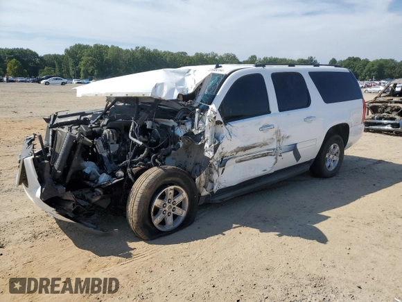 2011 GMC Yukon XL SLE with VIN 1GKS1HE0XBR268828, listed as a Copart auction lot 72598254 with Not Provided miles and Salvage Title. Bid and sale history available at carsss.com. Image 1.