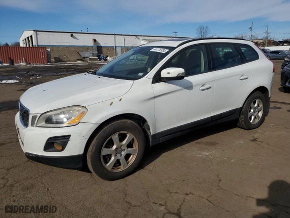 2010 Volvo XC60 3.2L with VIN YV4960DZ2A2079883, listed as a Copart auction lot 44776935 with 0 mi miles and Salvage Title. Bid and sale history available at carsss.com. Image 1.