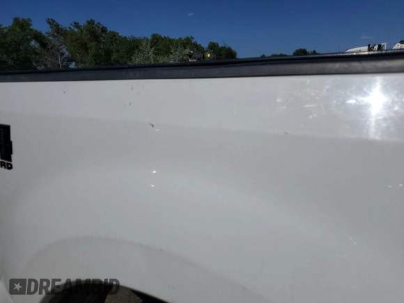 2018 Ford F-250 XL with VIN 1FT7W2BT1JEB88967, listed as a IAAI auction lot 42743495 with 215,105 mi miles and . Bid and sale history available at DreamBid. Image 14.
