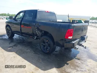2019 Ram 1500 Express z VIN 1C6RR7KT7KS519977, wystawiony jako IAAI lot #42115534 z przebiegiem 65 350 mil mil oraz . Historia ofert i sprzedaży dostępna na DreamBid. Obrazek 3.