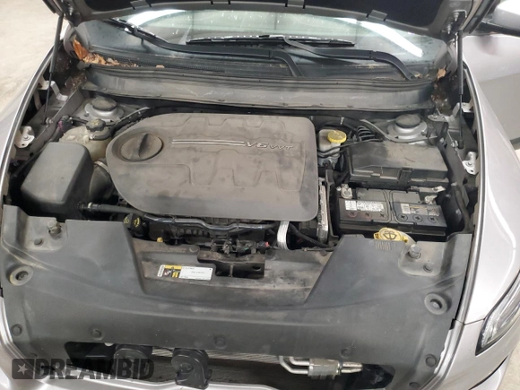 2018 Jeep Cherokee Latitude Plus with VIN 1C4PJMLX0JD562938, listed as a Copart auction lot 60708745 with 65,998 mi miles and Salvage title. Bid and sale history available at DreamBid. Image 12.