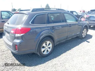2012 Subaru Outback Prem z VIN 4S4BRCGC1C3239524, wystawiony jako IAAI lot #42861036 z przebiegiem 201 745 mil mil oraz . Historia ofert i sprzedaży dostępna na DreamBid. Obrazek 4.