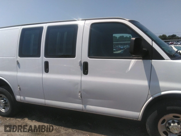 2021 Chevrolet Express Cargo with VIN 1GCWGAFP1M1244868, listed as a IAAI auction lot 42578406 with 62,764 mi miles and . Bid and sale history available at DreamBid. Image 13.