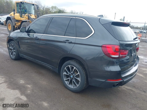 2017 BMW X5 xDrive35i with VIN 5UXKR0C35H0V76620, listed as a IAAI auction lot 41944975 with 147,667 mi miles. Bid and sale history available at carsss.com. Image 3.
